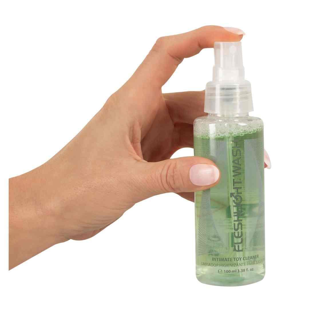 Reinigungsspray für Sexspielzeug "Fleshwash" - nicht fettend & ohne Alkohol (100 ml) - loveiu.ch