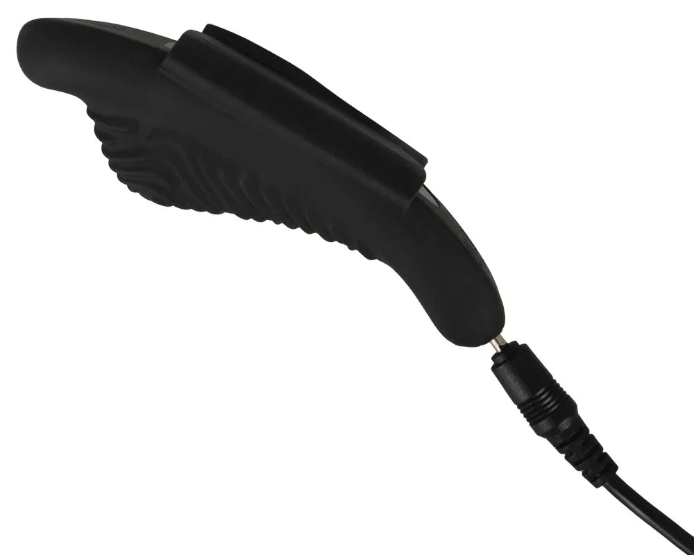 Schwarzer vibrierender Stimulator mit Ladekabel, strukturiert für sinnliches Vergnügen.